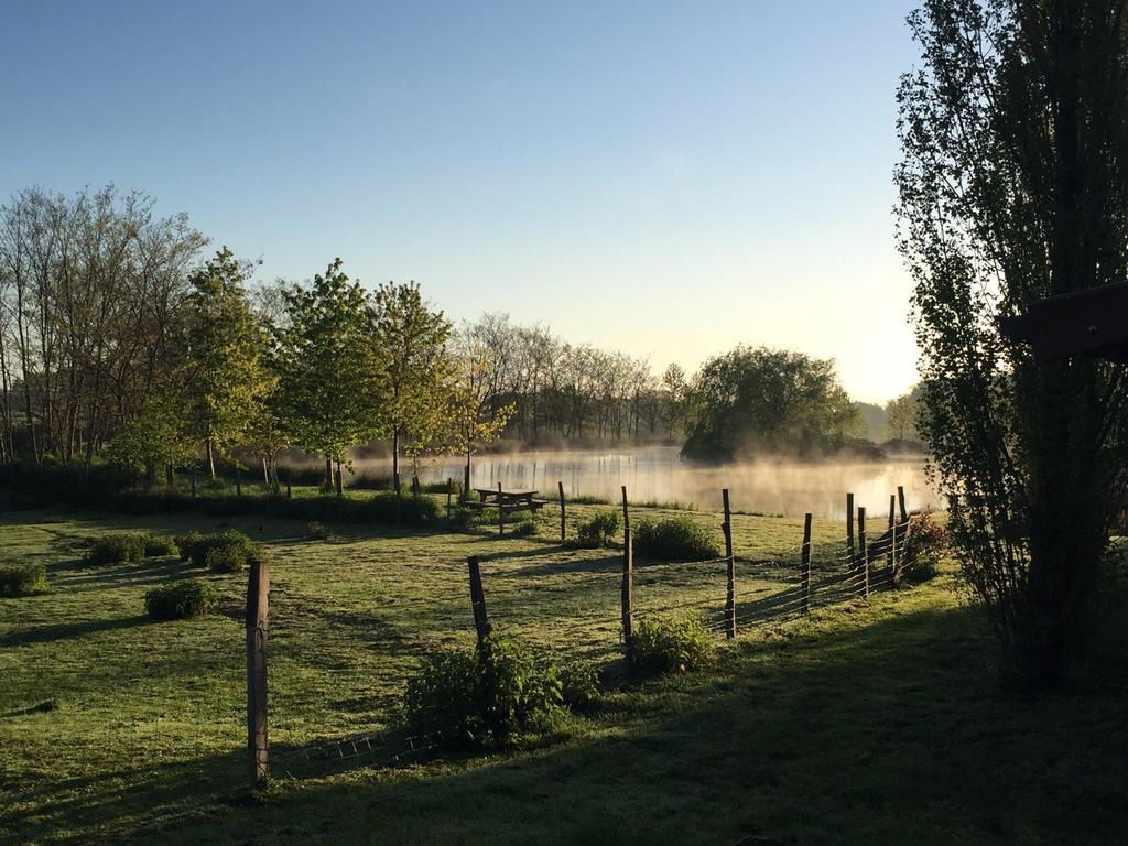 Domaine D'aromm - D'hotes & - Piscine, Etangs & Animaux - Au Calme Guest house *