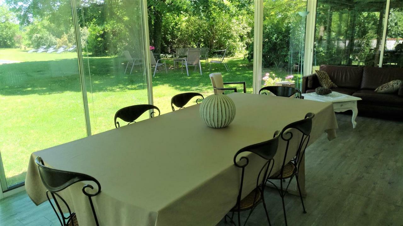 Domaine D'aromm - D'hotes & - Piscine, Etangs & Animaux - Au Calme Guest house *