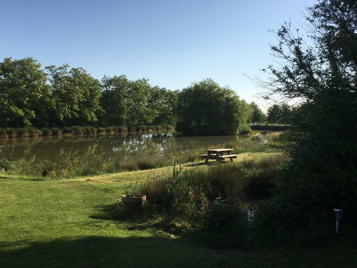Domaine D'aromm - D'hotes & - Piscine, Etangs & Animaux - Au Calme Gasthof