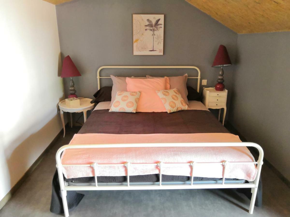 Domaine D'aromm - D'hotes & - Piscine, Etangs & Animaux - Au Calme Guest house *